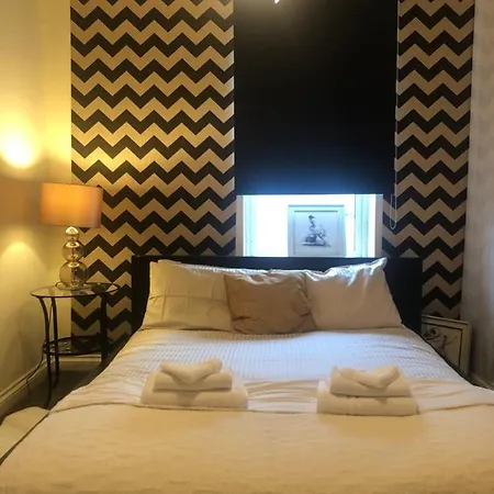 Exclusive In A Beautiful - Big Grups Bristol